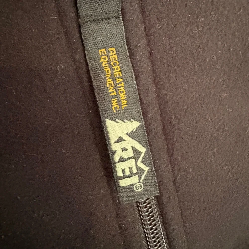 Vtg REI Unisex Fleece XS Black Fleece Full Zip Vest Cooperate Wave Logo Gorpcore
